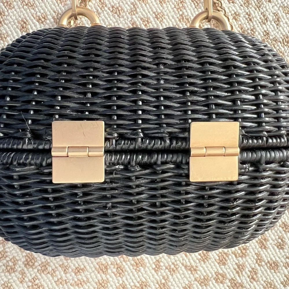 CHANEL Heart Lock Wicker Bag Cruise 2004/2005 ♥️ - Picture 6 of 16